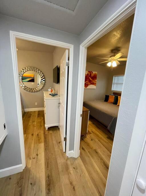 Midtown Cottage - In The Heart Of Cocoa Beach Extérieur photo