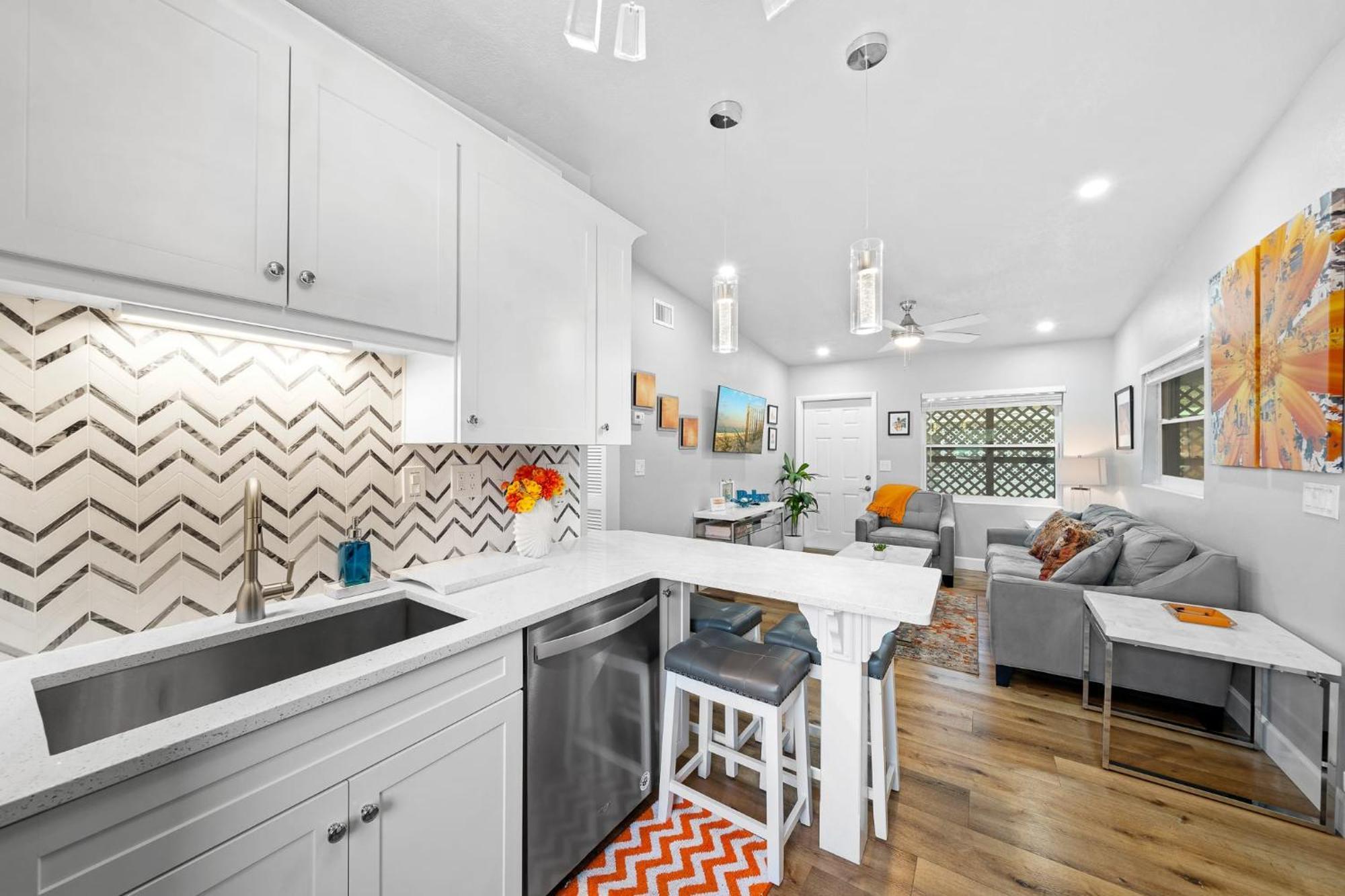 Midtown Cottage - In The Heart Of Cocoa Beach Extérieur photo